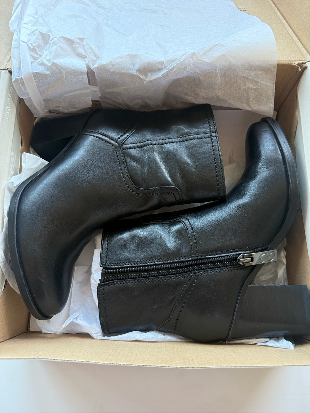 Naturalizer Black Mid-Heel Ankle Boots